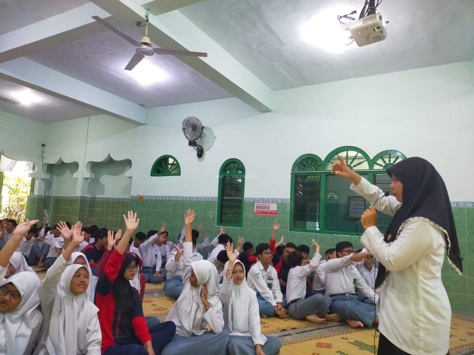 Jejak Sukses Alumni: MAN 2 Yogyakarta Adakan Sosialisasi Studi Lanjut untuk Kelas X dan XI