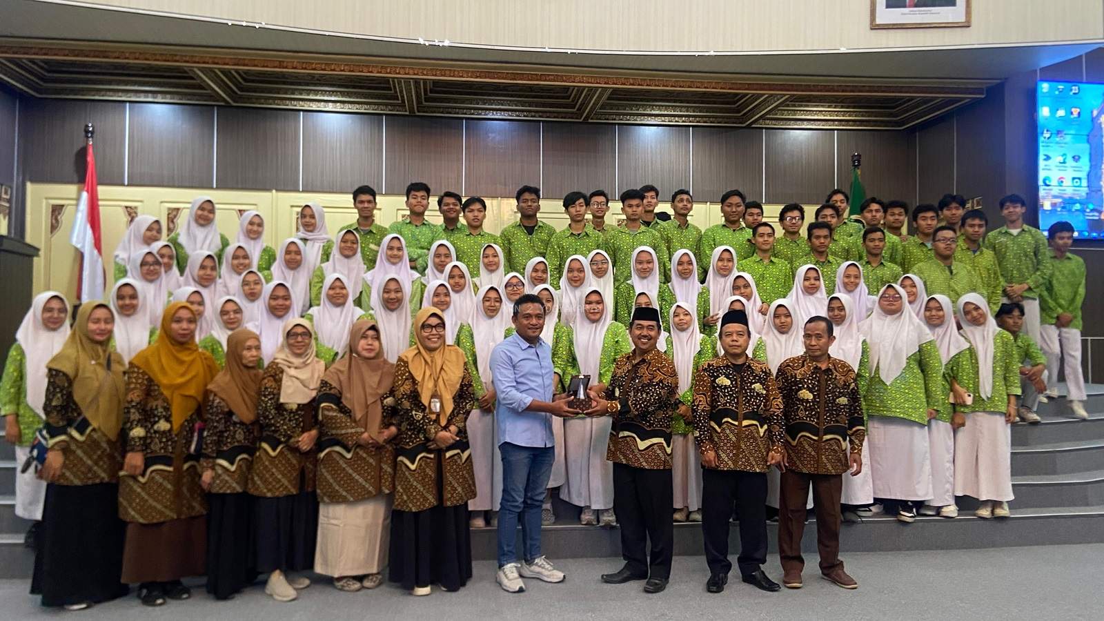 Kunjungan Edukatif Ke DPRD Kota Yogyakarta, Implementasi P5RA Fase F Kelas XII MAN 2 Yogyakarta 