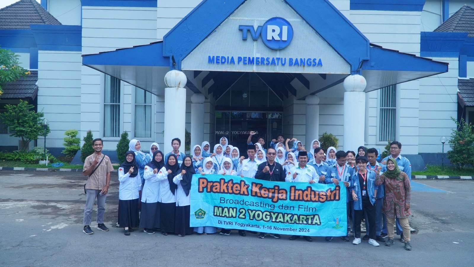 Kelas Broadcasting dan Film MAN 2 Yogyakarta Adakan Prakerin di TVRI Yogyakarta