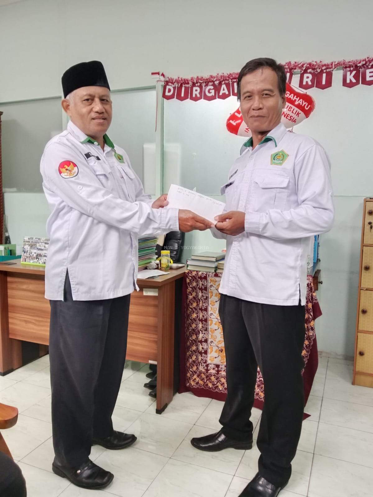 Rahmadiyono, Pustakawan MAN 2 Yogyakarta, Raih Juara 4 Tenis Meja di Hari Amal Bakti ke-79 Kemenag Kota Yogyakarta.