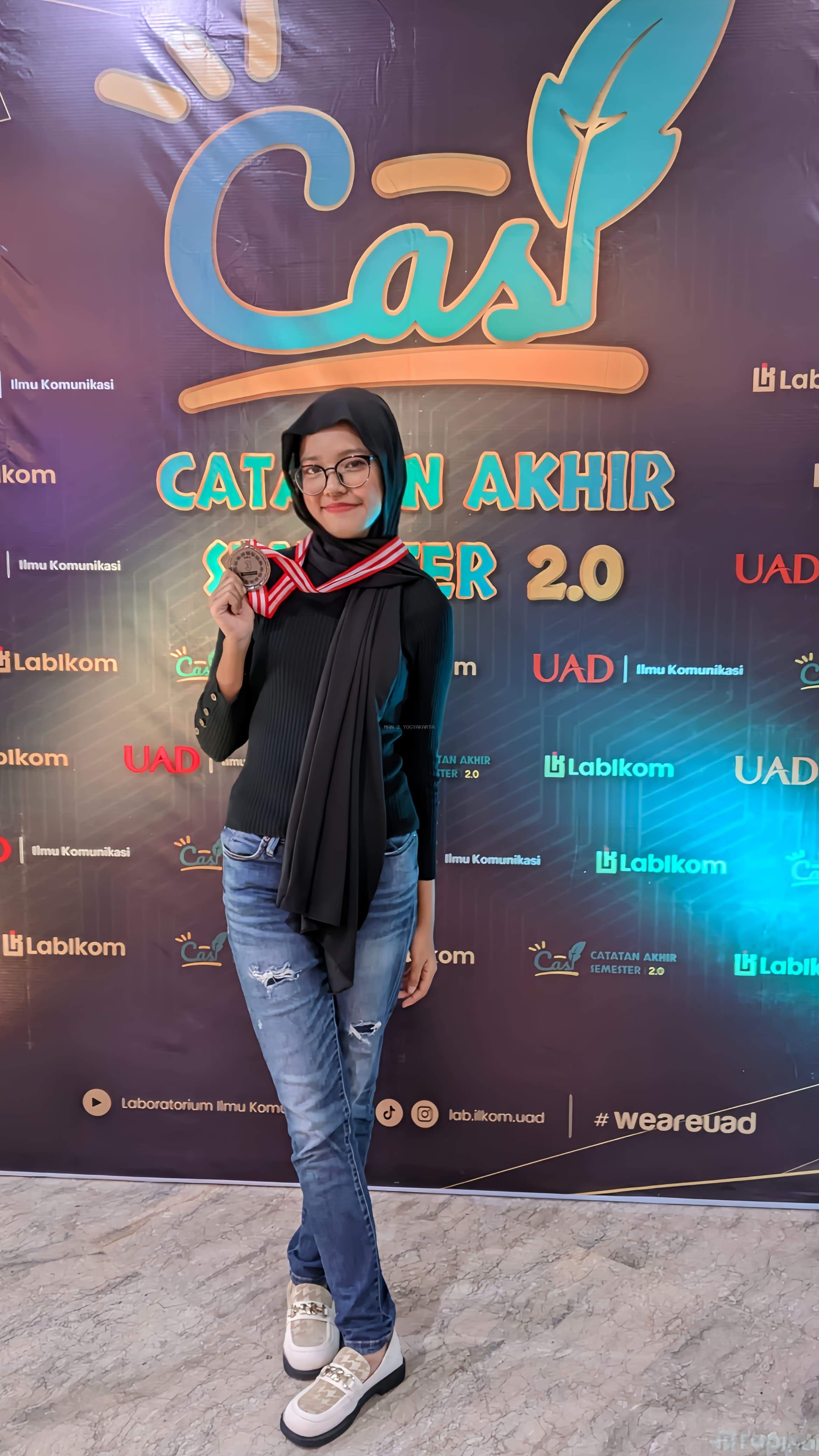 Nabila Arla Raih Juara 3 Lomba Desain Poster di Cast 2.0