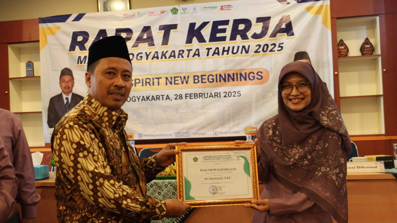Unggul Mendunia, MAN 2 Yogyakarta Gelar Anugerah GTK Prestasi Tahun 2025