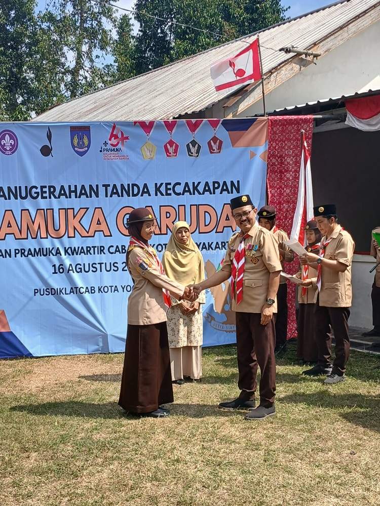 Fatiha Alia Putri Nugroho, Siswa MAN 2 Yogyakarta Dilantik Menjadi Pramuka Garuda di Pusdiklat Ambarbinangun
