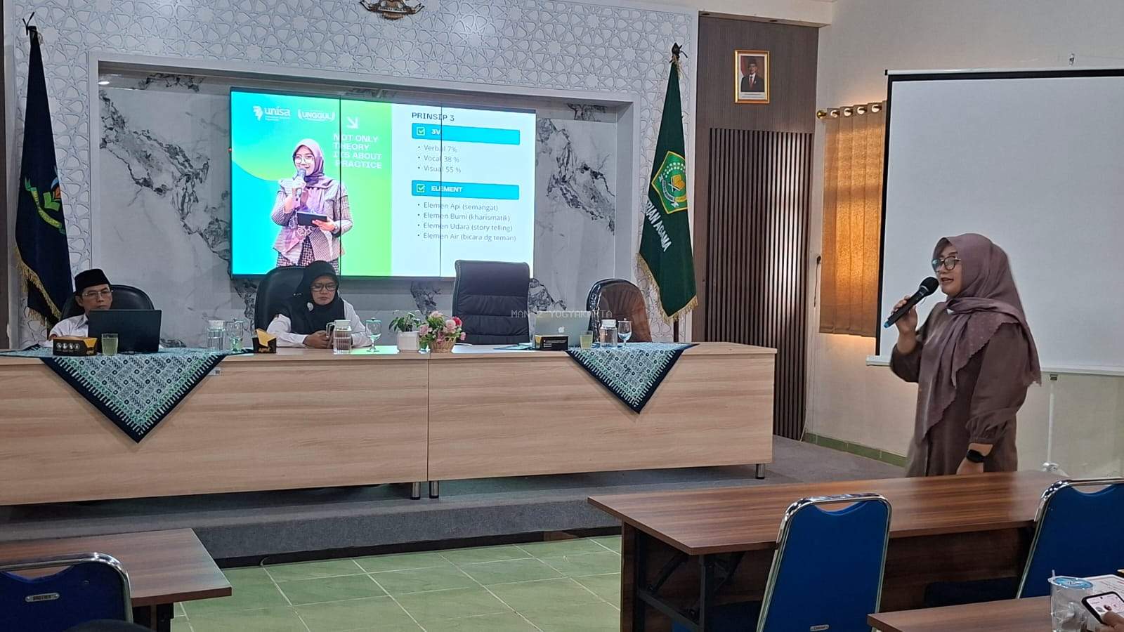 Tingkatkan Kepercayaan Diri, MAN 2 Yogyakarta Gelar Pelatihan Public Speaking Bersama Kepala Biro Humas UNISA