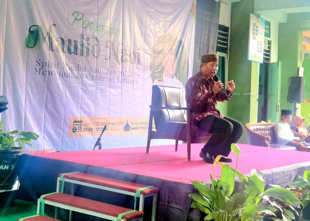 Pengajian Maulid Nabi di MAN 2 Yogyakarta: Momentum Milad ke-75 untuk Menjaga Akhlak dan Memuliakan Tiga Orang Tua