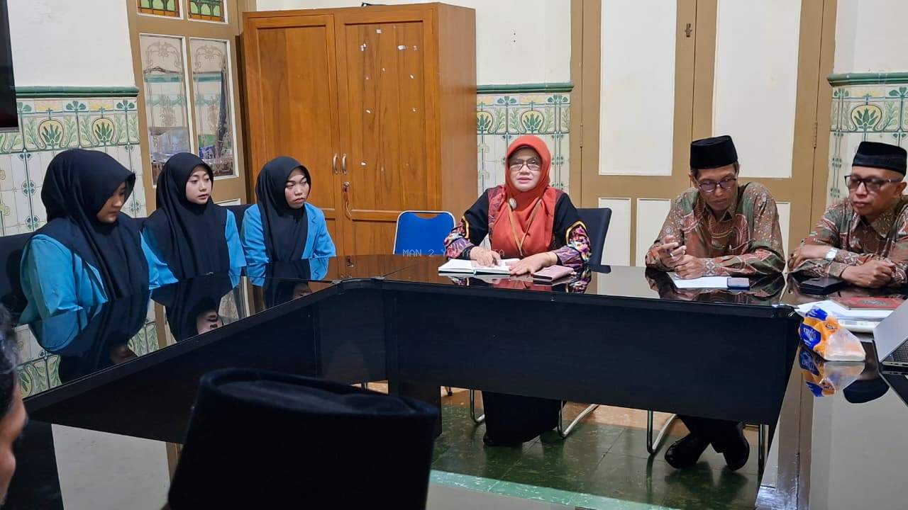 Tingkatkan Sinergi Pendidikan, MAN 2 Yogyakarta Terima Mahasiswa PPL dari Universitas Alma Ata