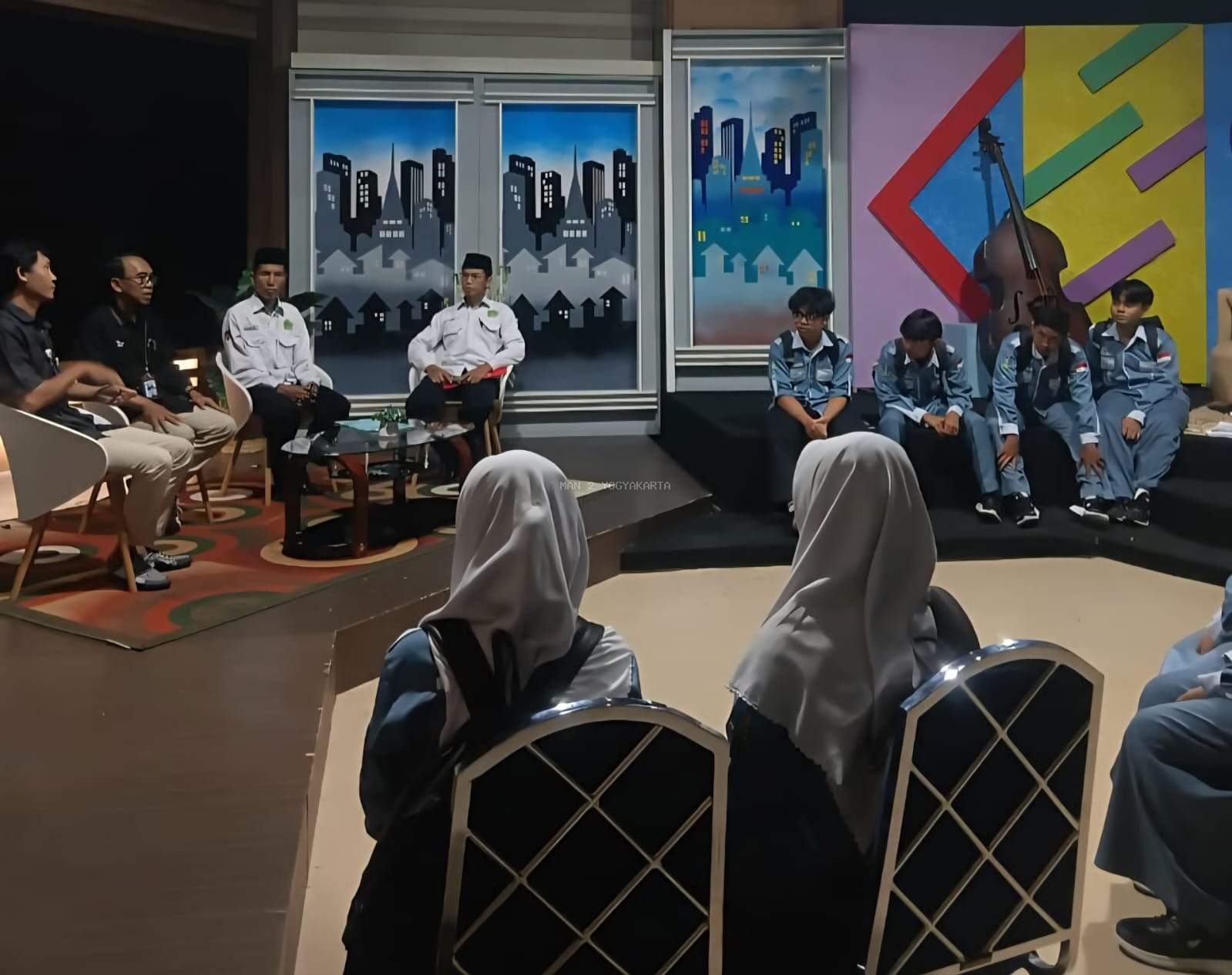 MAN 2 Yogyakarta Lepas 24 Peserta Didik Broadcasting untuk Praktek Kerja Industri di TVRI dan Tribun TV