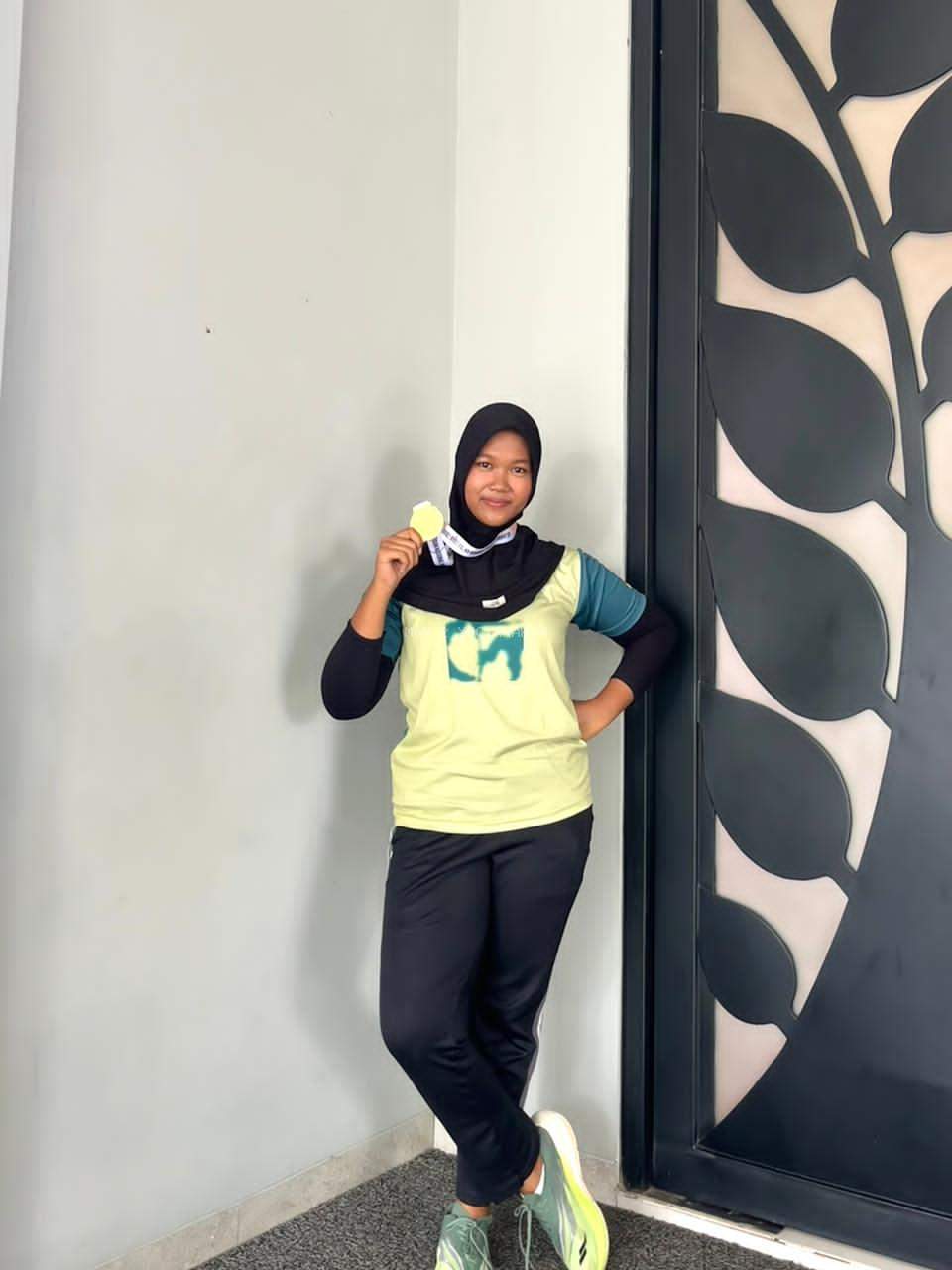 Ketepatan yang Mengantar Prestasi: Murid MAN 2 Yogyakarta, Aura Thifalya Salma Hartono Putri Raih Juara I Panahan Nasional 2025