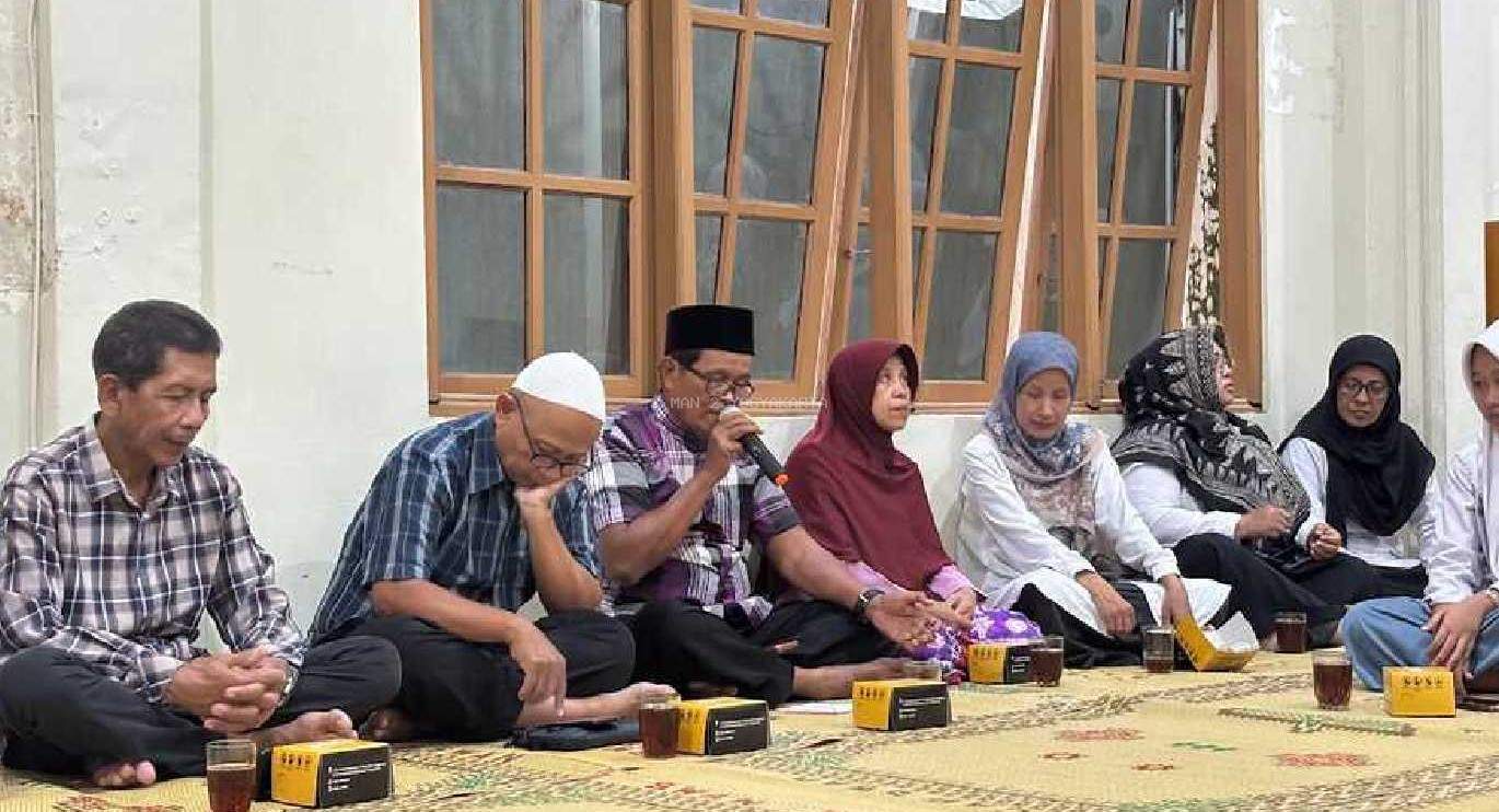 Merajut Harmoni Hunian Baru: Santri Boarding MAN 2 Yogyakarta Gelar Doa Bersama Warga