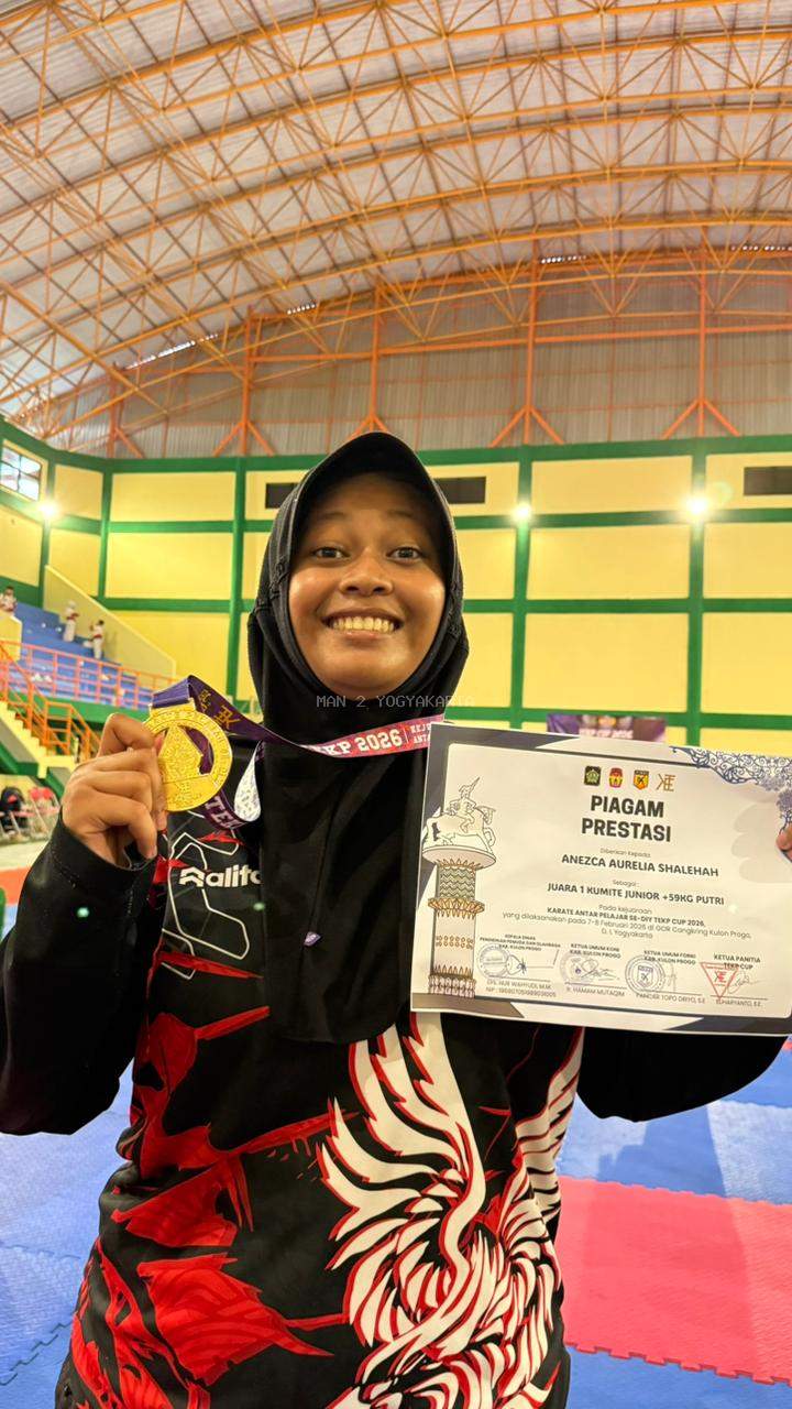 Murid MAN 2 Yogyakarta, Aneza Aurelia Shalehah Juara I Kumite Junior Putri di TEKP CUP 2026