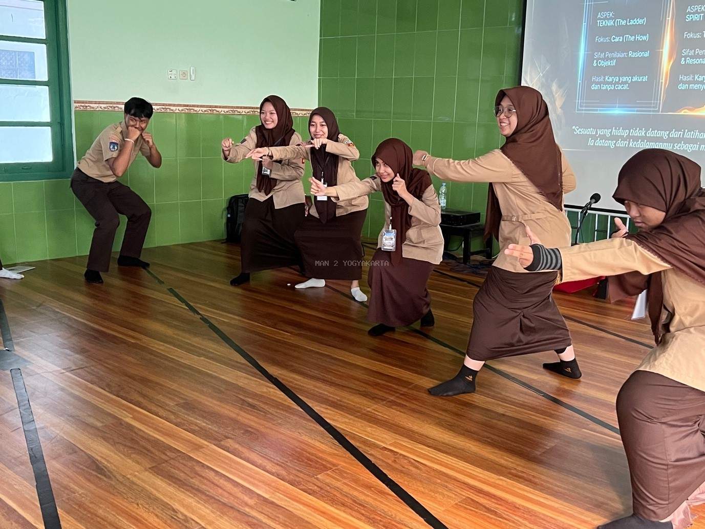 MAN 2 Yogyakarta Gali Potensi Diri Murid dalam Mandaya Champion Camp Bidang Seni