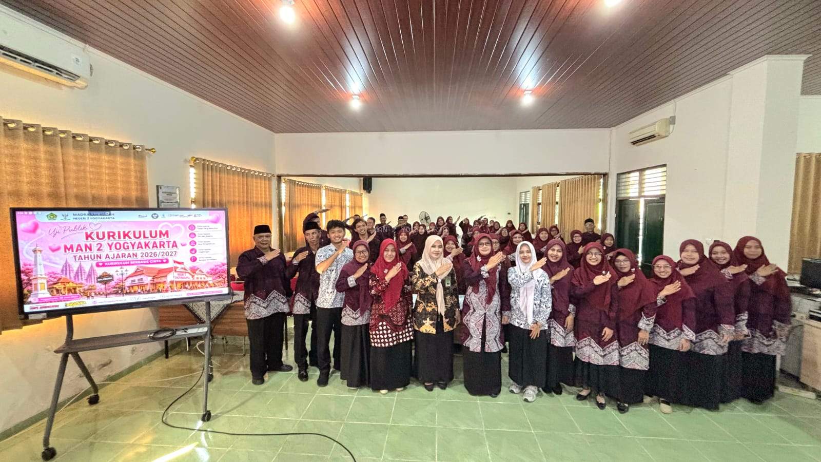 MAN 2 Yogyakarta Gelar Uji Publik Kurikulum 2026/2027, Teguhkan Komitmen Menuju Madrasah Unggul, Bermutu, dan Mendunia