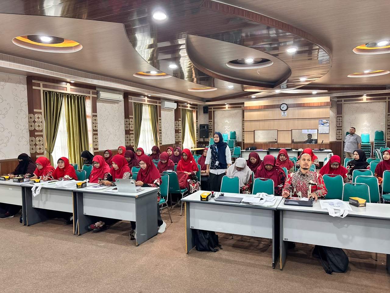 Guru Kimia MAN 2 Yogyakarta Ikuti MGMP Kimia Bersama Casio Education Indonesia Tingkatkan Kompetensi Pembelajaran pH dan Logaritma