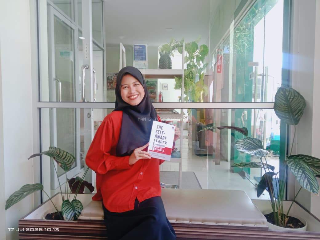 Anisha Rena Agustin S.Pd Guru Sosiologi MAN 2 Yogyakarta Menjadi Guru Aktif Literasi