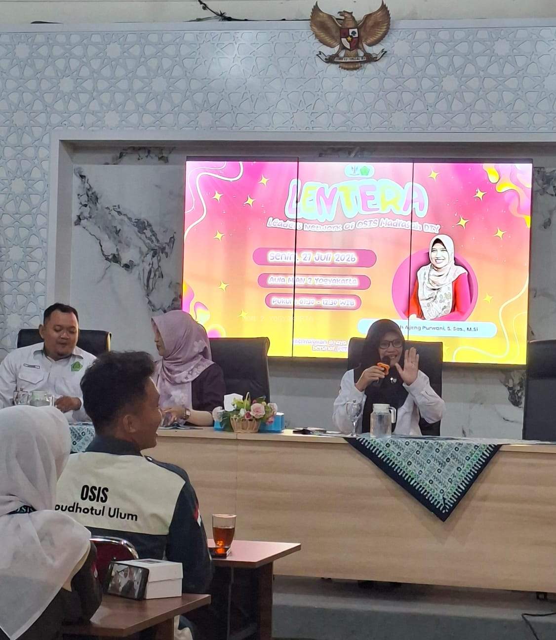Ruang Gagasan Menyala: Sapaan Bersahaja Kepala MAN 2 Yogyakarta Kobarkan Semangat Pemimpin Muda di LENTERA DIY