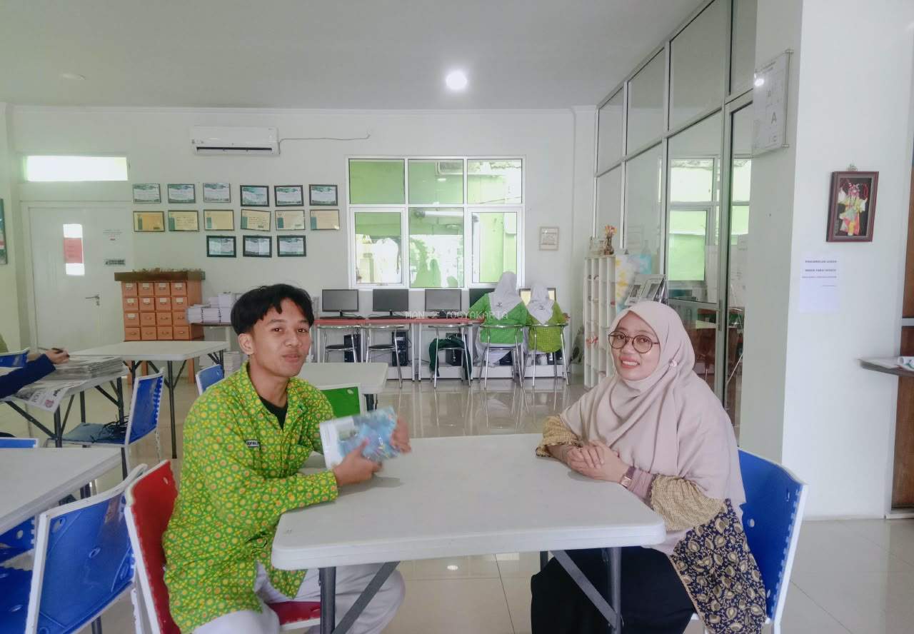 Semangat Literasi! Fawwaza Danish Kayana Petik Nilai Pantang Menyerah dari Novel Laut Bercerita