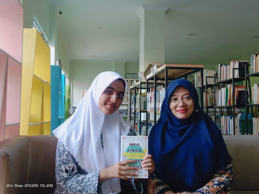 Sausan Basyarahil Mengulik Seni Memahami Perbedaan Laki-Laki dan Perempuan di Perpustakaan MAN 2 Yogyakarta