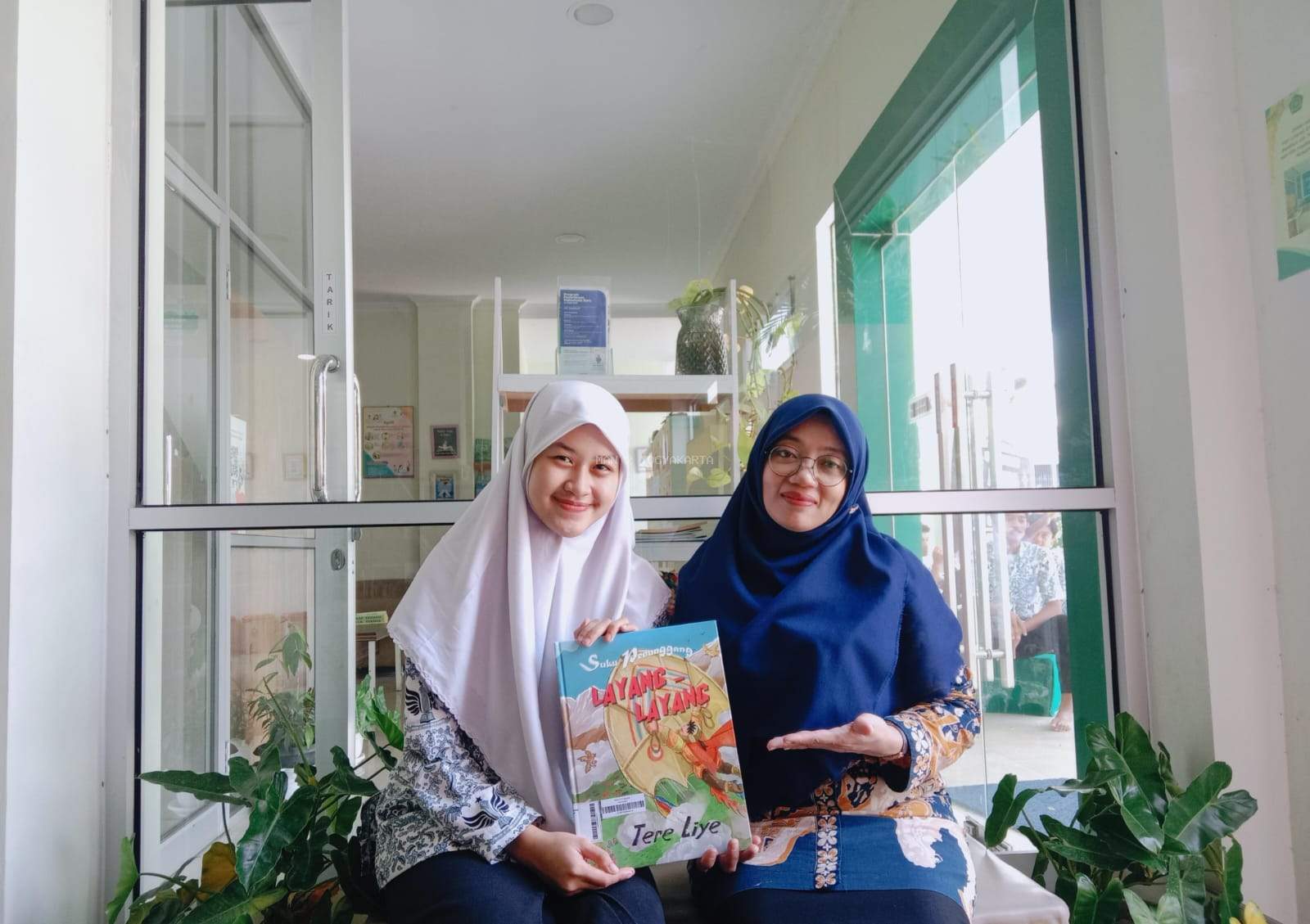 Dari Layang-Layang, Vinsa Novia Aurellivi Menemukan Arti Percaya Diri Di Perpustakaan MAN 2 Yogyakarta
