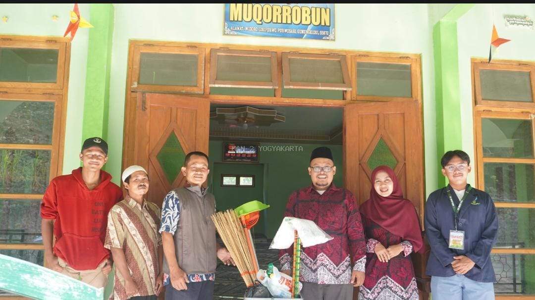 Mubaligh Hijrah Armiftada Merawat Rumah Ibadah dengan Wakaf dan Ketulusan