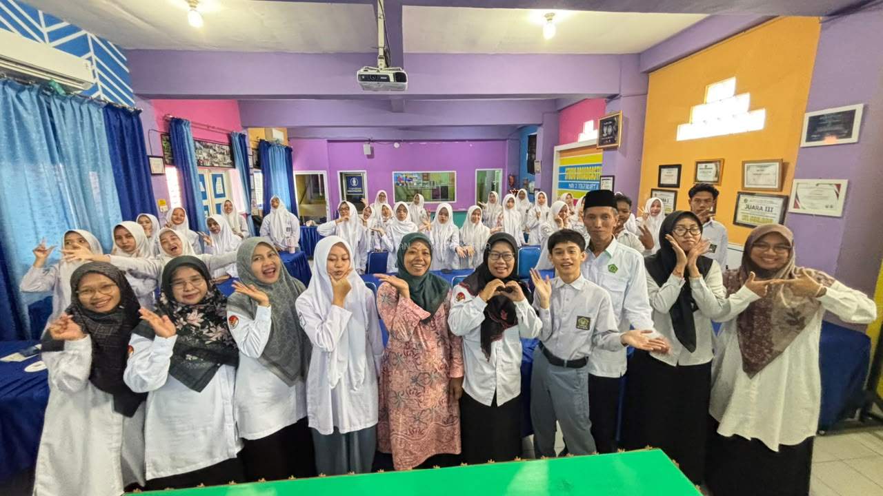 Sehari Setelah Dilantik, Jurmandaya dan Humas Organisasi MAN 2 Yogyakarta Langsung Digembleng Pelatihan Reportase